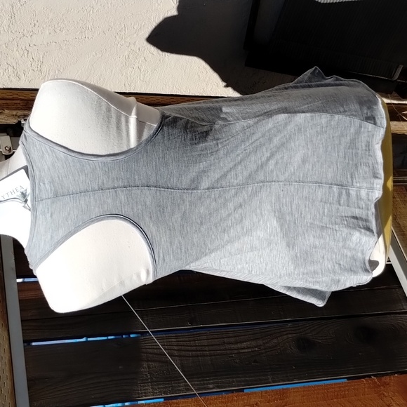 Alythea Chain Jewels Well Fitting In All Positions Tank Top - Picture 5 of 11